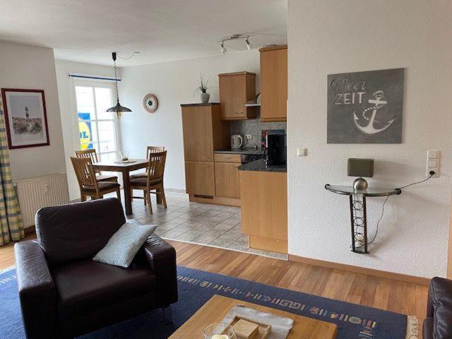 Haus-Olymp-Apartement-01-Kuehlungsborn-Nur-50-M-Bis-Zum-Strand-Ca-50-M2-2-Raeume-Sehr-Gepflegt מראה חיצוני תמונה